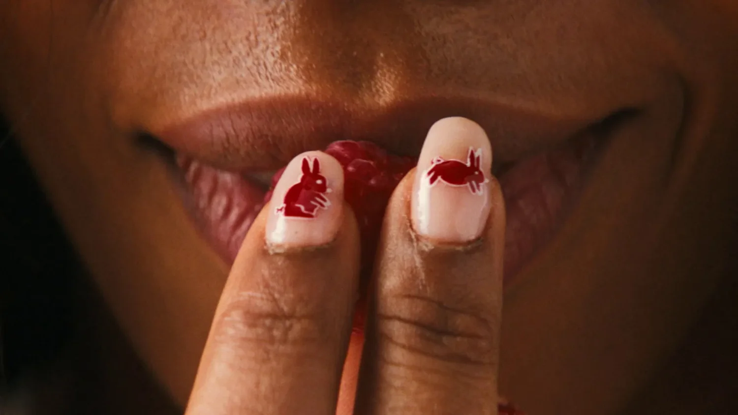 თვალით მანიშნე